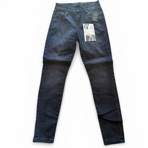 New w/Tags Kendall & Kylie "Ultra Babe" Black Jeans, size 24